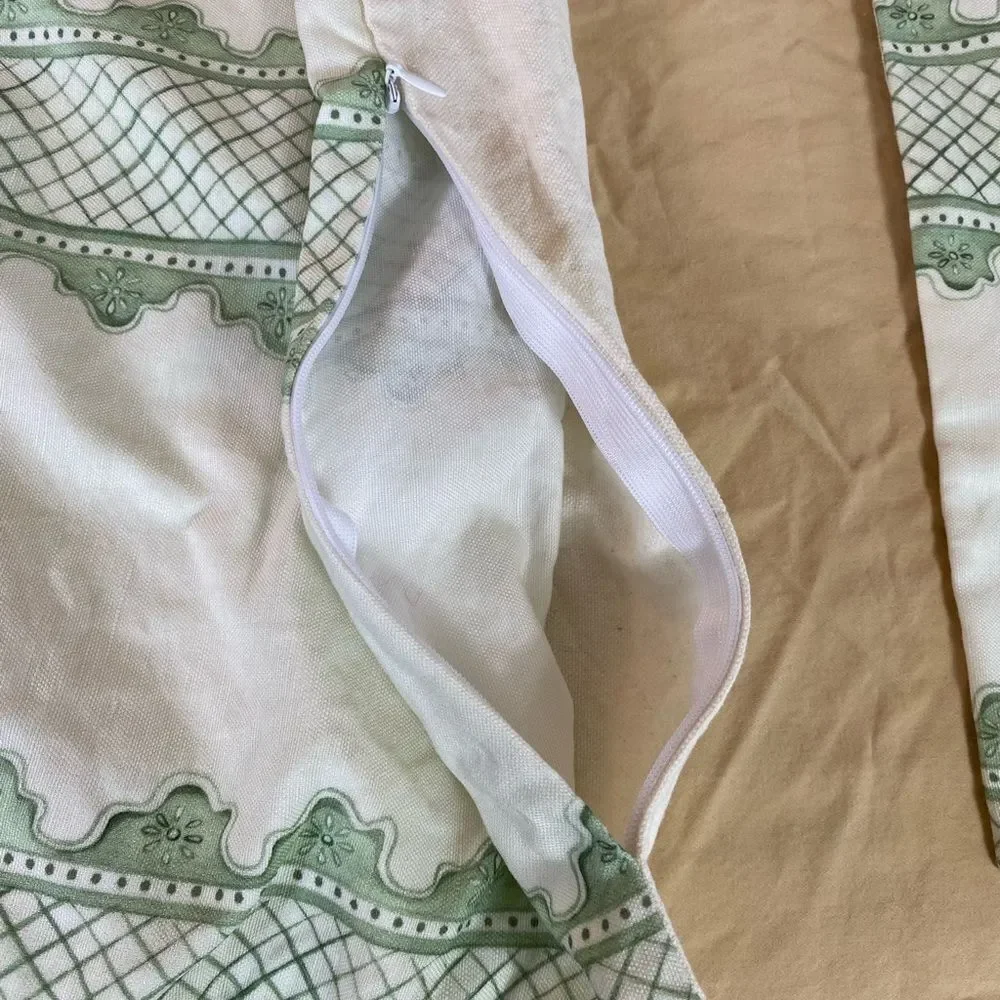 New designer pillow shams Green / White lattice design zip close